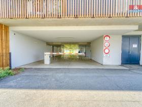 Pronájem garážového stání, Plzeň, Kartónová, 15 m2