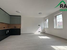 Pronájem bytu 1+kk, Planá, 55 m2