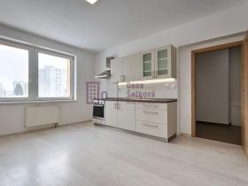 Pronájem bytu 2+kk, Jindřichův Hradec, sídliště Vajgar, 48 m2