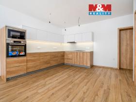 Prodej bytu 3+kk, Třebechovice pod Orebem, Masarykovo náměstí, 68 m2