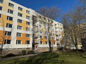 Pronájem bytu 1+1, Hradec Králové, Selicharova, 32 m2