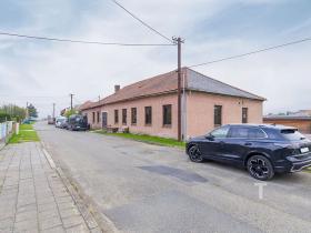 Prodej komerční nemovitosti, Lipovec, 670 m2