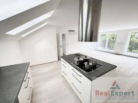 Pronájem bytu 4+kk, Praha - Vršovice, Oblouková, 136 m2