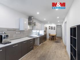 Prodej rodinného domu, Paskov, Komenského nábřeží, 215 m2