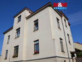 Prodej bytu 3+1, Jaroměř - Pražské Předměstí, Husova, 124 m2