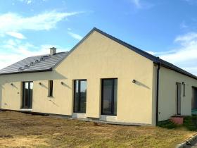 Prodej rodinného domu, Píšťany, 106 m2