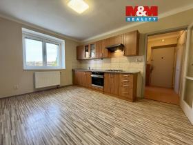 Pronájem bytu 2+1, Kladno, Petrohradská, 50 m2