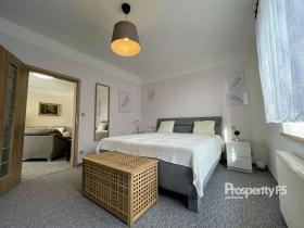 Pronájem bytu 3+1, Stochov, Osvobození, 103 m2