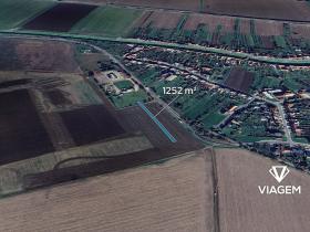 Prodej podílu pozemku, Kunovice, 375 m2