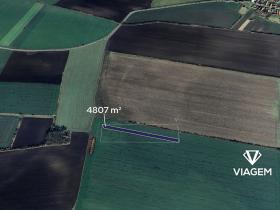 Prodej podílu pole, Chleby, 267 m2