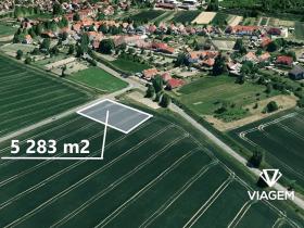 Prodej podílu pole, Bechlín, 2641 m2