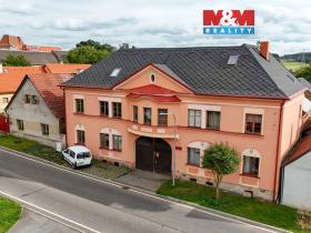 Prodej rodinného domu, Cebiv, 360 m2