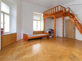 Pronájem bytu 2+1, Praha - Nové Město, Na Moráni, 62 m2