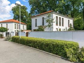 Pronájem vily, Statenice, 180 m2