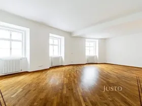 Pronájem bytu 4+1, Praha, Vlašská, 170 m2