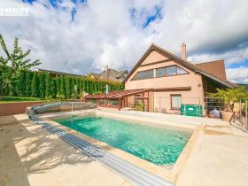 Prodej rodinného domu, Kovalovice, 308 m2