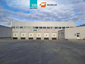 Pronájem skladu, Čelákovice, 2000 m2