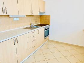 Pronájem bytu 2+1, Brno, Plovdivská, 56 m2