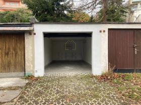 Prodej garáže, Liberec, Chelčického, 20 m2