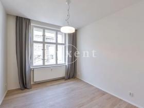 Pronájem bytu 2+kk, Praha - Vinohrady, Lucemburská, 50 m2