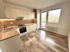 Pronájem bytu 3+1, Pardubice, 72 m2