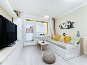 Pronájem bytu 1+kk, Praha, Křivoklátská, 28 m2