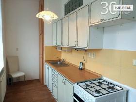 Pronájem bytu 1+1, Hranice, 44 m2