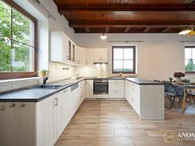 Prodej rodinného domu, Trhová Kamenice, 195 m2