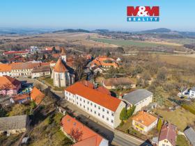 Prodej výrobních prostor, Načeradec, Zámecké náměstí, 1800 m2