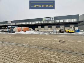 Pronájem skladu, Hradec Králové, 2880 m2