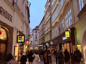 Pronájem obchodního prostoru, Praha - Staré Město, Karlova, 24 m2