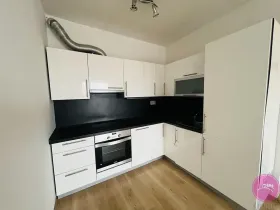 Pronájem bytu 2+kk, Olomouc, Peškova, 55 m2