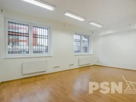 Pronájem kanceláře, Praha - Hloubětín, Nademlejnská, 29 m2
