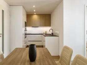Pronájem bytu 2+kk, Praha - Horní Měcholupy, Milánská, 59 m2