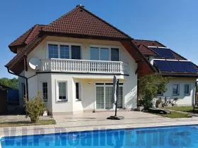 Prodej vily, Popovičky, 340 m2