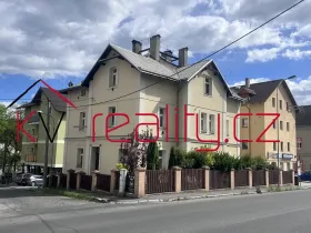 Pronájem bytu 2+1, Karlovy Vary, Kamenického, 65 m2