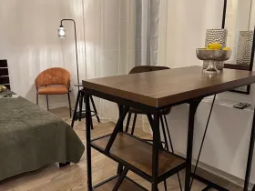 Pronájem bytu 1+kk, Praha - Smíchov, Kmochova, 25 m2