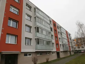 Pronájem bytu 2+1, Hradec Králové, Sezemická, 61 m2