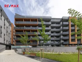 Prodej bytu 1+kk, Praha - Háje, Sochorcova, 33 m2