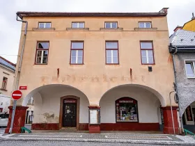 Prodej komerční nemovitosti, Hostinné, Poštovní, 438 m2