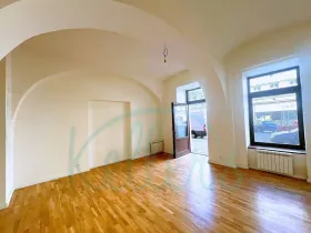 Pronájem obchodního prostoru, Praha - Karlín, Vítkova, 40 m2