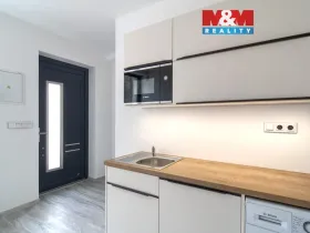 Pronájem bytu 1+kk, Praha, Pleštilova, 22 m2