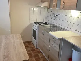 Pronájem bytu 1+1, Uherské Hradiště, Pod Svahy, 34 m2