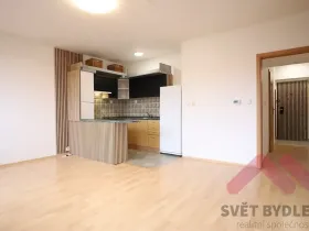 Pronájem bytu 1+kk, Jesenice, Mezi Domy, 36 m2