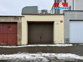 Pronájem garáže, Kladno, Kubelíkova, 17 m2