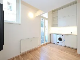 Pronájem bytu 1+kk, Praha - Smíchov, Radlická, 15 m2