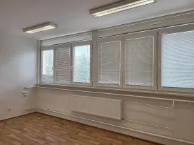Pronájem kanceláře, Brno, Okružní, 24 m2