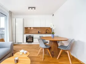 Pronájem bytu 2+kk, Praha - Vysočany, Smržových, 59 m2