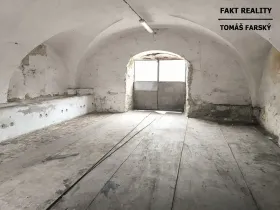 Pronájem garáže, Býčkovice, 100 m2