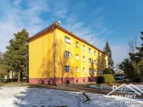 Prodej bytu 3+1, Velký Osek, Komenského, 56 m2